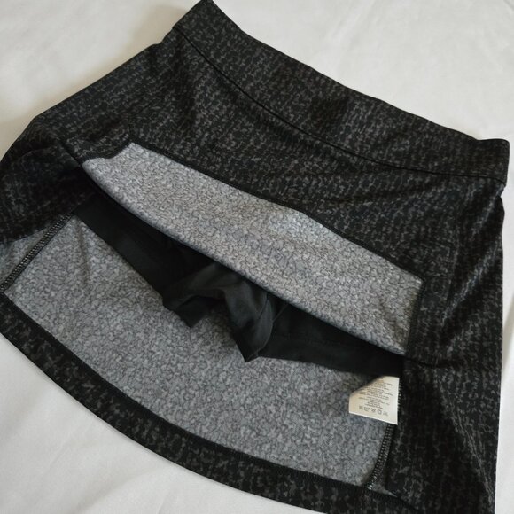 J.Lindeberg Amelie Golf Skort SZ S Black Multi - Picture 7 of 11